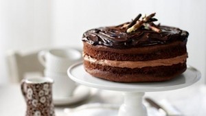 chocolate_fudge_cake_03213_16x9